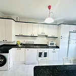Berria And Pool Appartement
