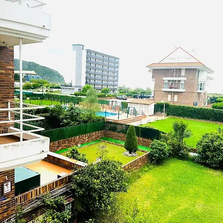 Berria And Pool Apartment *